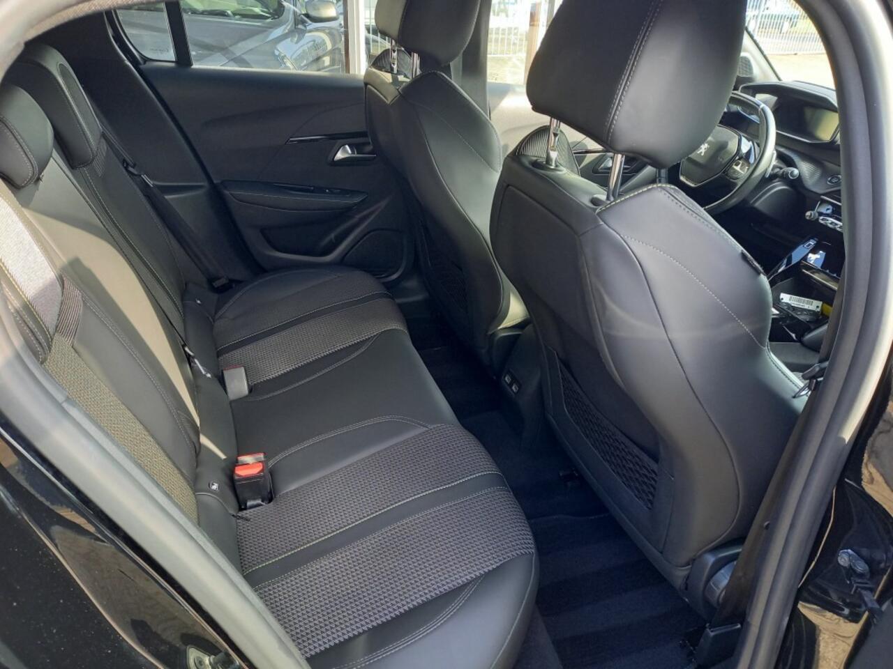 Peugeot 208 1.2 PT 100 GT