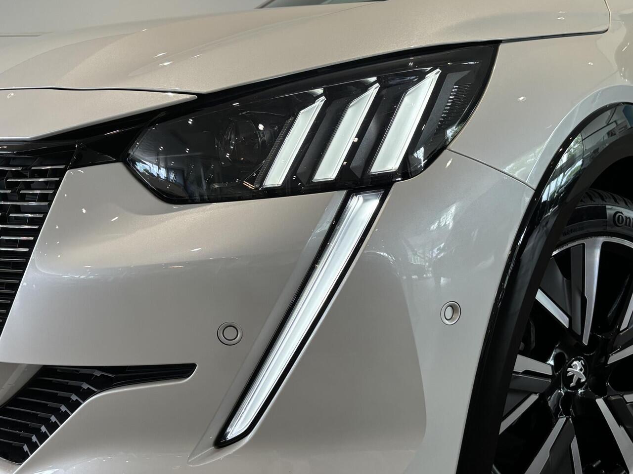 Peugeot 208 GT 1.2 Turbo 130pk EAT8 | PARELMOER | PANODAK | NAVI | ADAPTIVE CRUISE | KEYLESS ENTRY | BLACK DIAMOND DAK | CAMERA | DAB+