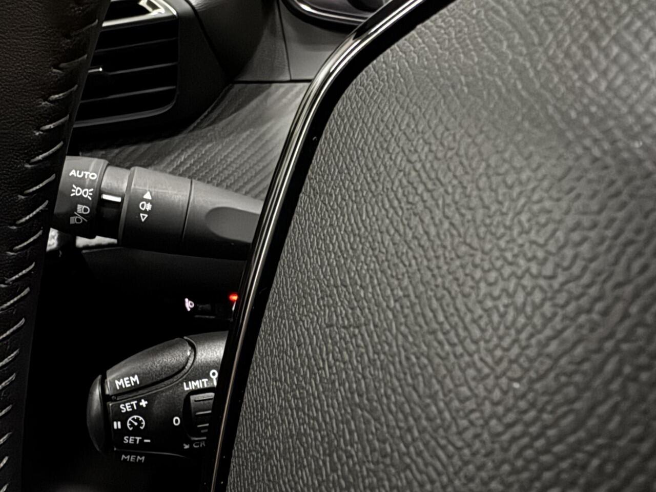 Peugeot 208 1.2 PureTech Active CARPLAY CRUISE AIRCO DAB