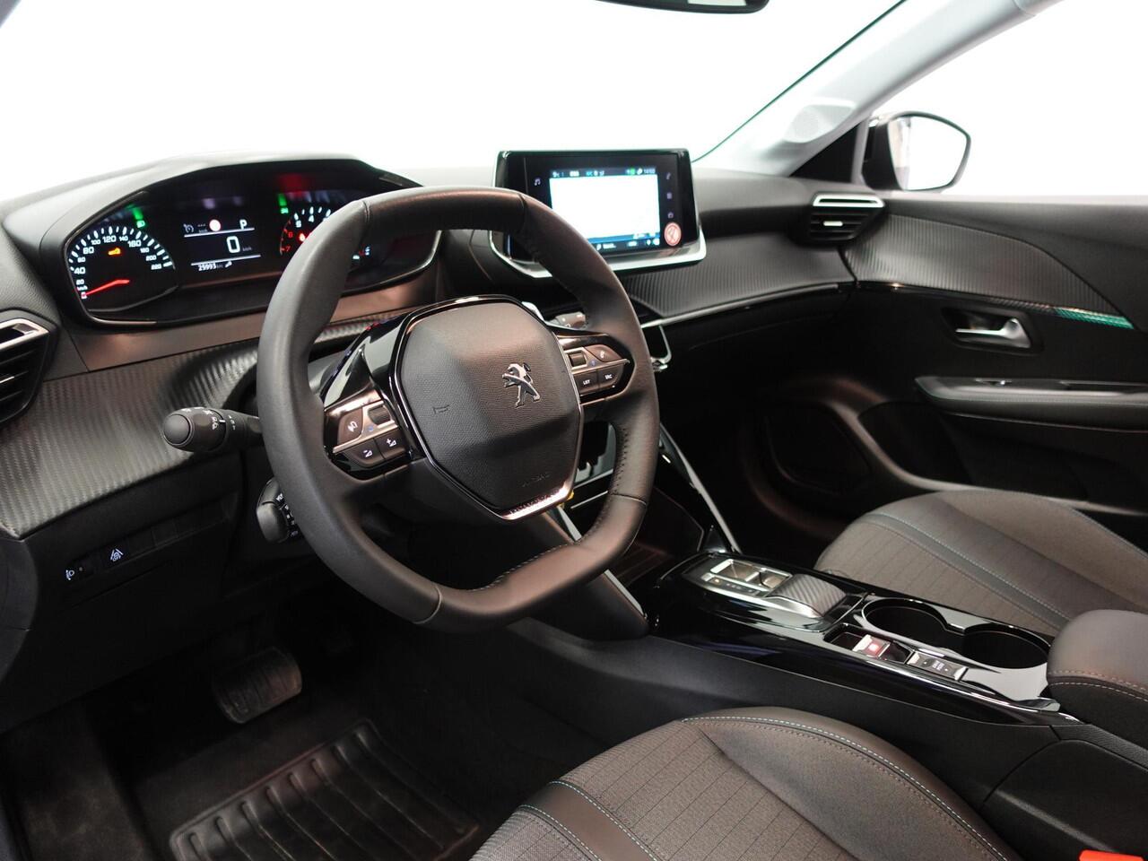 Peugeot 208 1.2 100pk Automaat Allure Pack Navigatie Apple Carplay/Android Auto CameraCruise Control Virtual Cockpit Climate Control