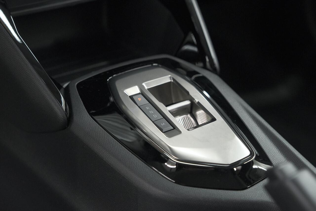 Peugeot 208 PureTech 100 EAT8 Active Pack | Parkeersensoren | Apple Carplay | Airco