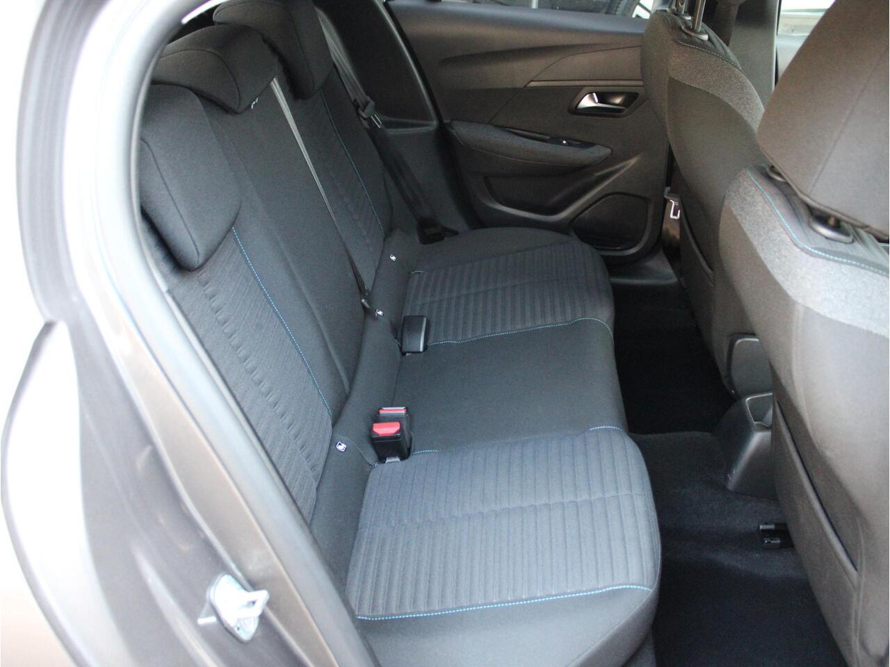 Peugeot 208 1.2 PT Style | Camera / Navi / Cruise Control