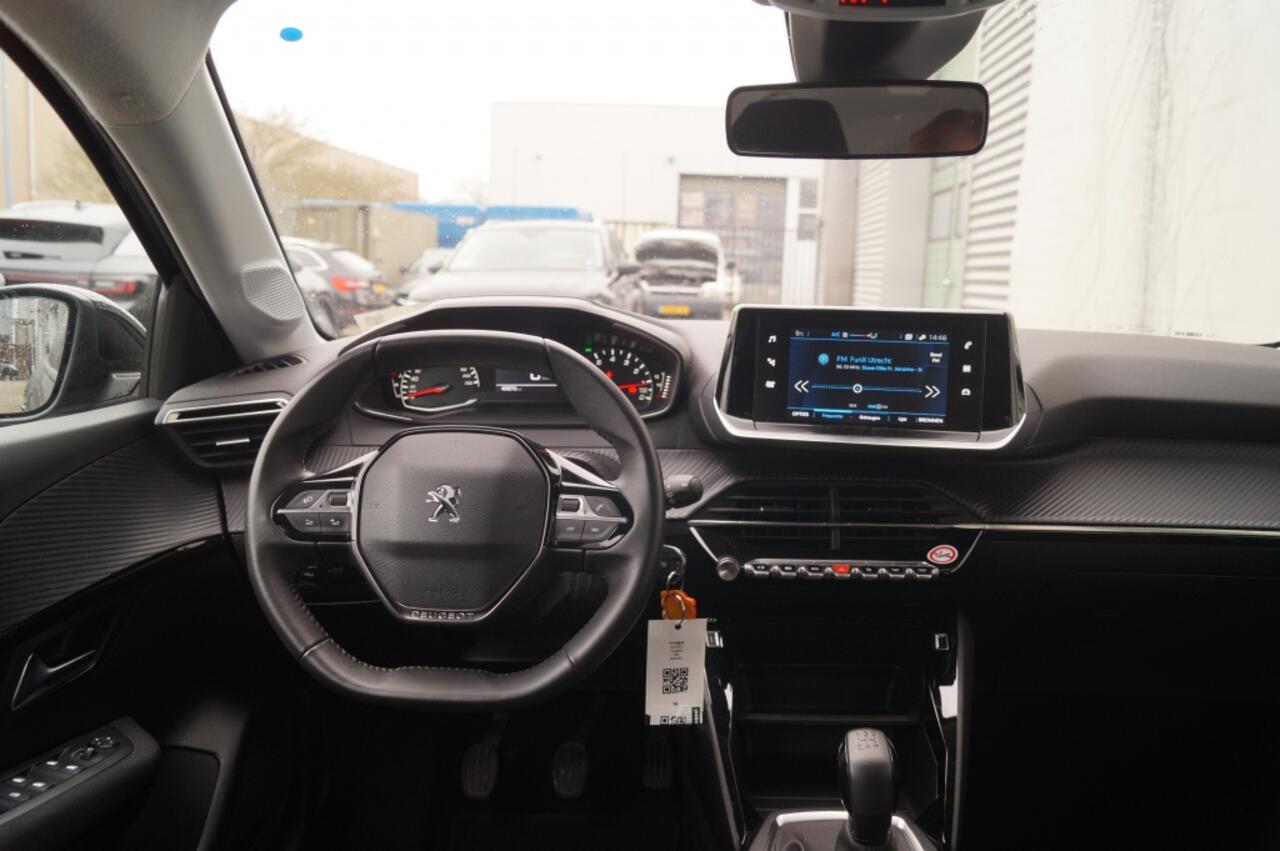 Peugeot 208 1.2 PureTech Active Pack -NAVI-AIRCO-PDC-
