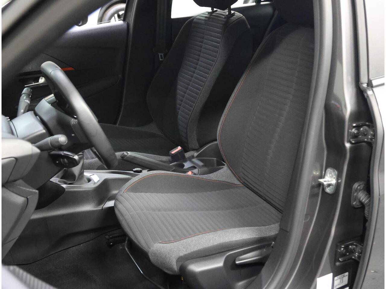 Peugeot 208 1.2 75PK Active | 1ste eigenaar | AppleCarplay/AndroidAuto | Airco | Lederen Stuurwiel | DAB Radio | Cruise Control | Isofix | Bluetooth |
