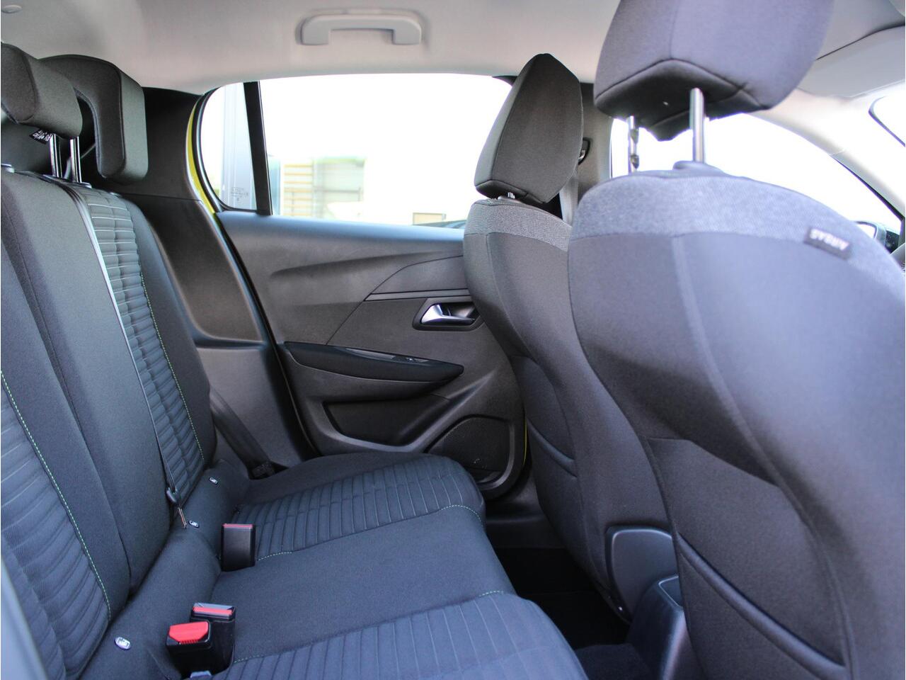 Peugeot 208 1.2 PureTech 100 Active | Navi / Airco / Cruise