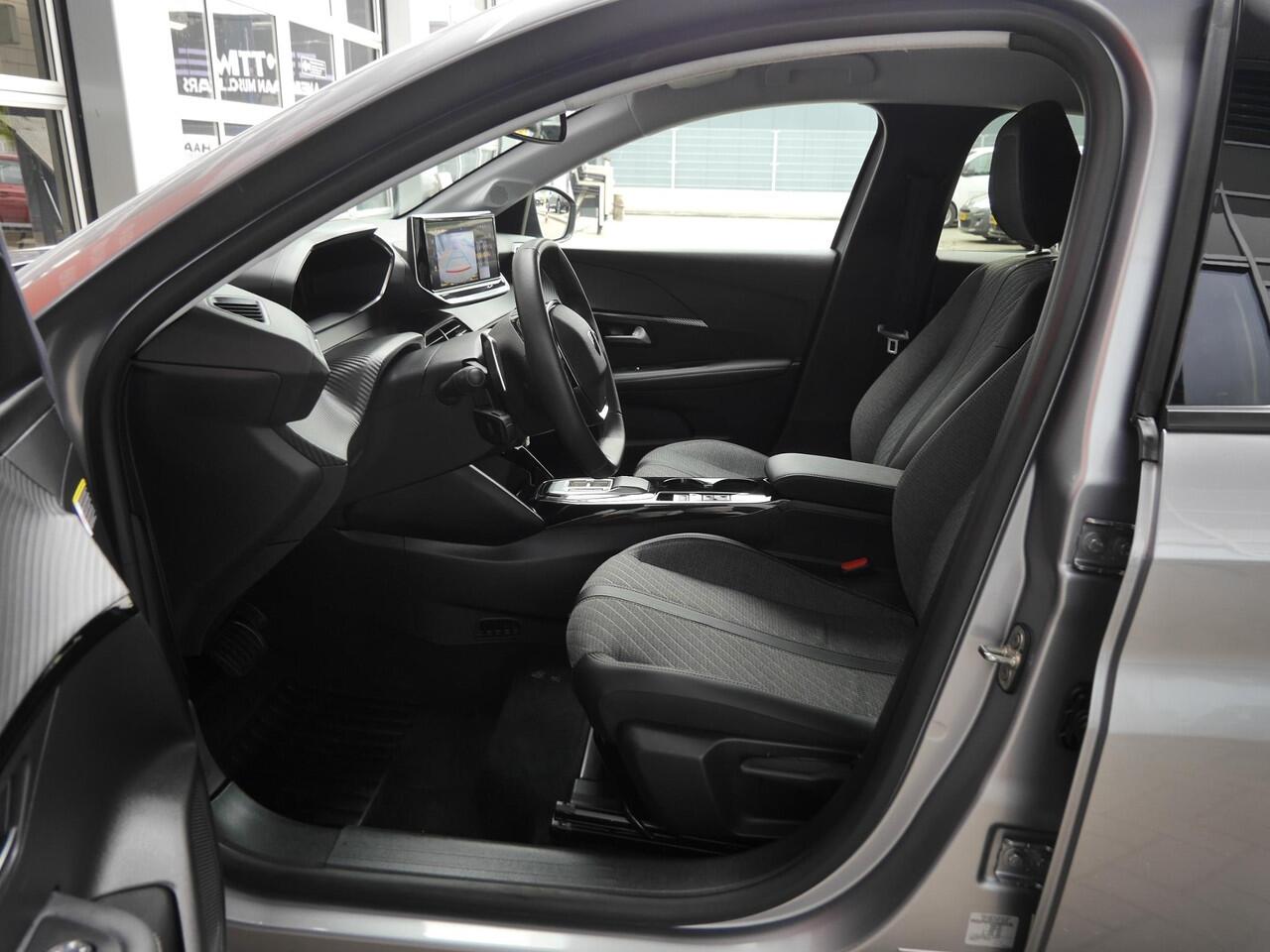 Peugeot 208 Hybrid 100 e-DCS6 Allure | Camera | Stoelverwarming | Automaat | Adaptieve Cruise control | Climate Control