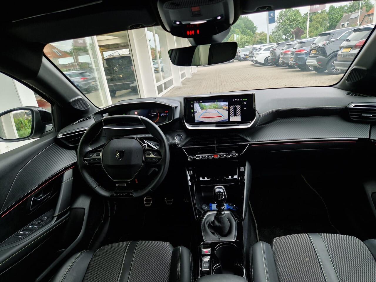 Peugeot 208 1.2T 100pk GT | Half lederen bekleding | Navigatie | Achteruitrijcamera | LED koplampen | Digital Cockpit