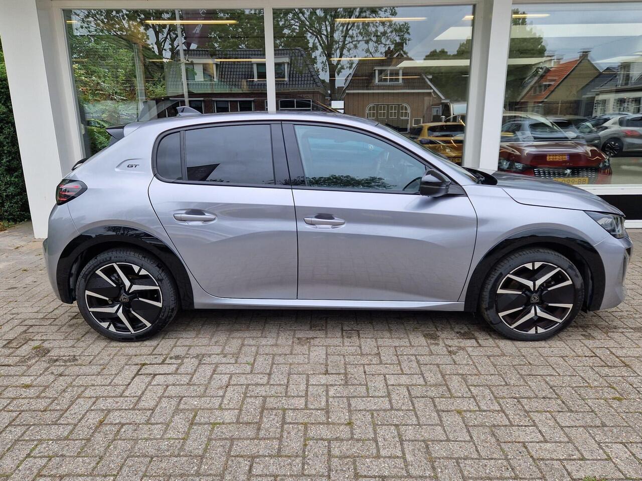 Peugeot 208 1.2T 100pk GT | Half lederen bekleding | Navigatie | Achteruitrijcamera | LED koplampen | Digital Cockpit