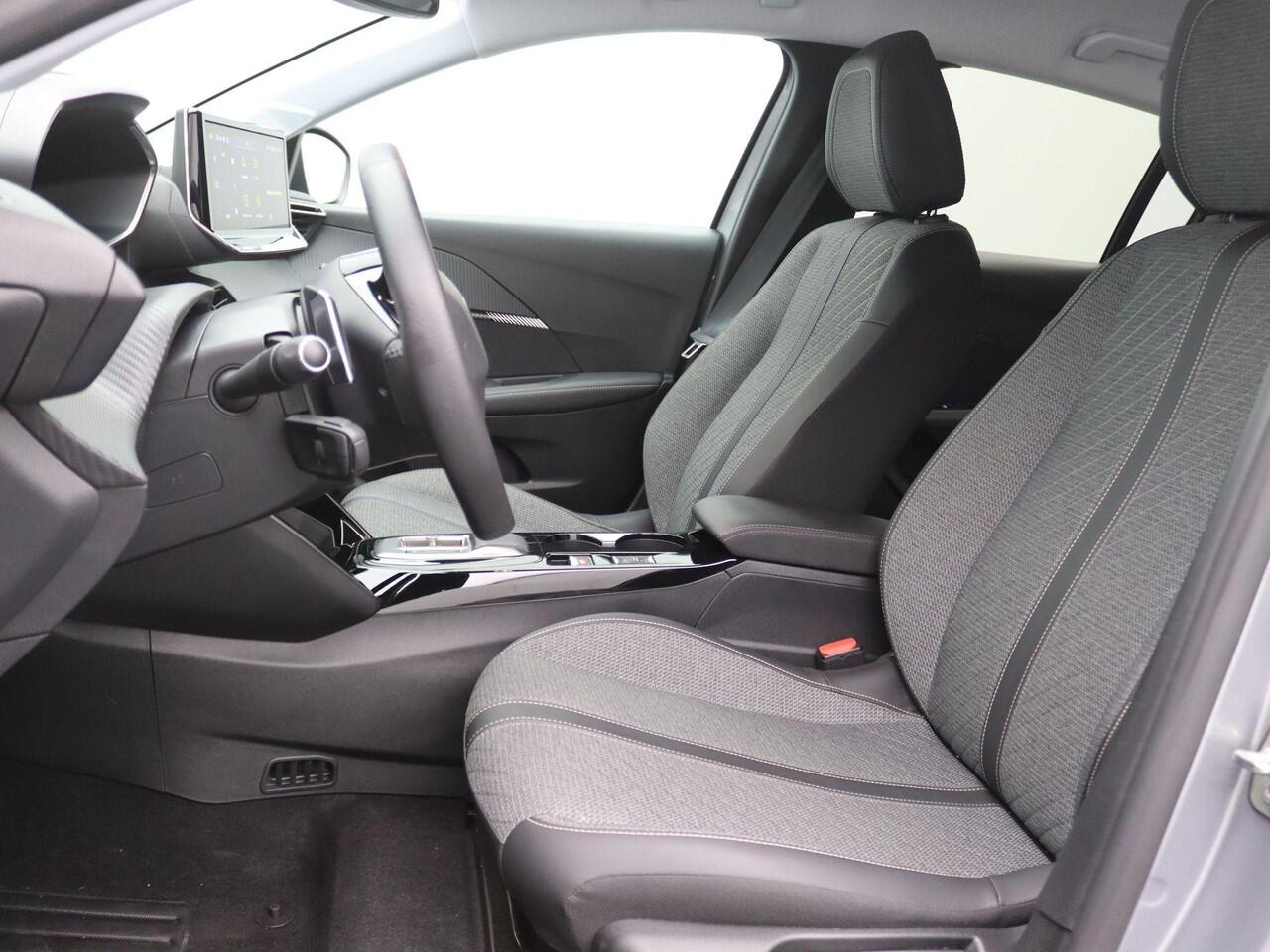 Peugeot 208 1.2 Hybrid 110 e-DCS6 Allure full led, adaptive cruise control, navigatie, achteruitrijcamera, stoelverwarming voor, keyless, 16" lichtmetaal