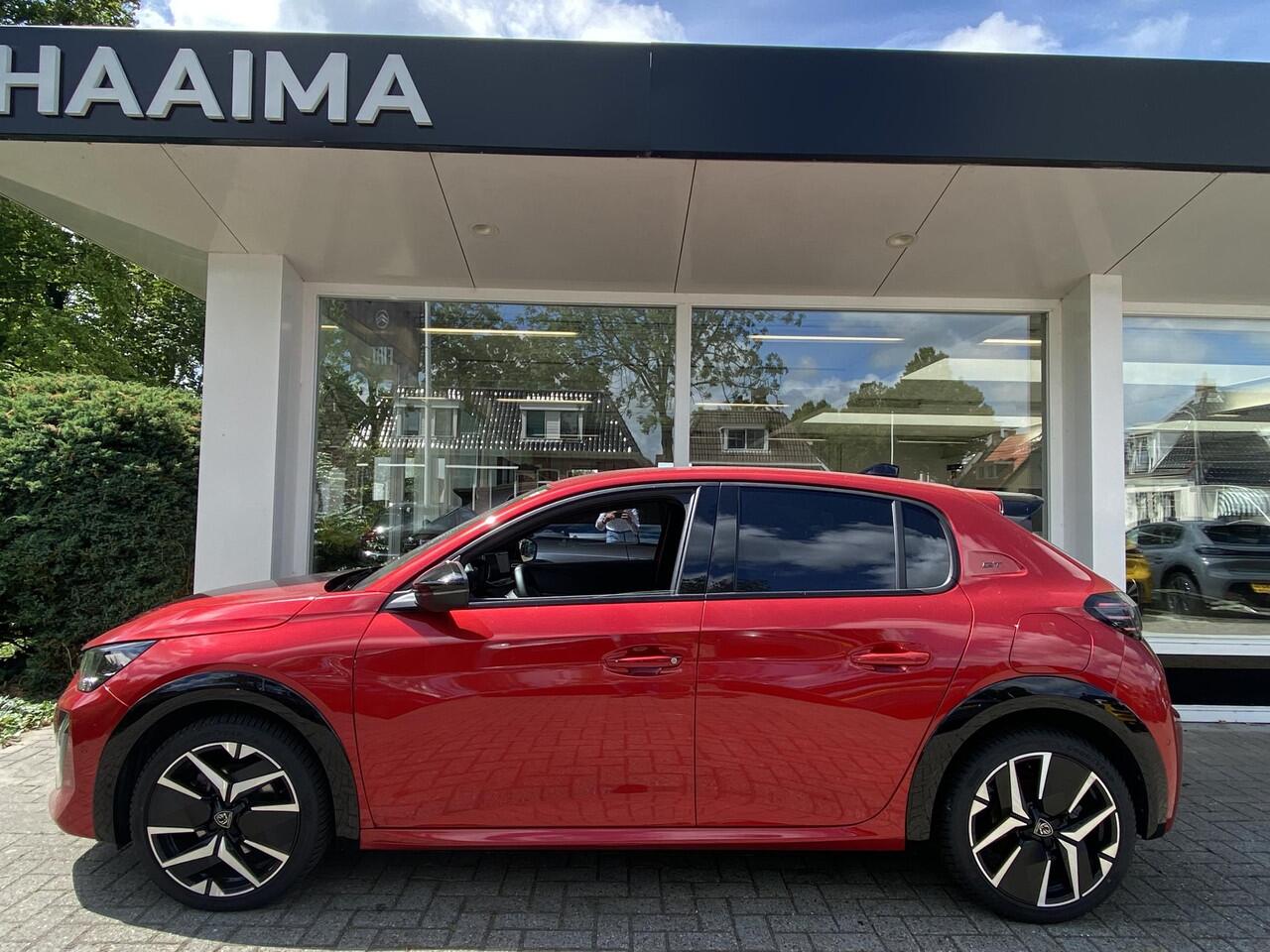 Peugeot 208 1.2 Hybrid 145 e-DCS6 GT | DEMO | Keyless Entry | Full LED | 360 graden camera | Navi | Dodehoek detectie | Apple Carplay/Android Auto