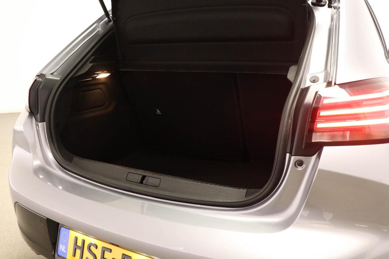 Peugeot 208 Hybrid 100 e-DCS6 Allure | NAVI / DRIVE ASSIST PLUS- PACK | STOELVERWARMING | DAB | APPLE | CAMERA