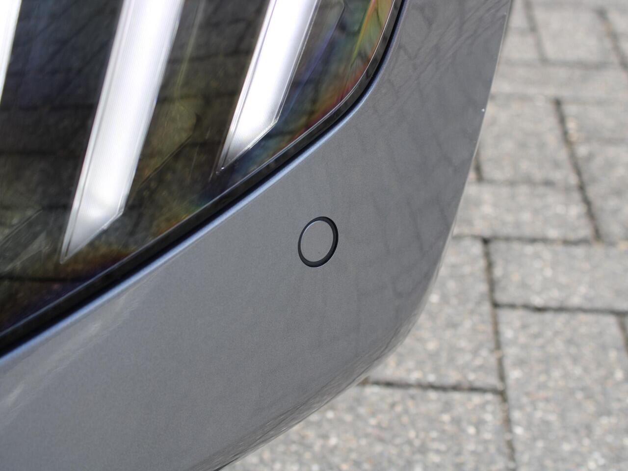 Peugeot 208 Allure 1.2 Hybrid 100PK e-DCS6 Automaat Keyless, Navigatie, Achteruitrijcamera, Stoelverwarming, Adaptieve Cruise Control