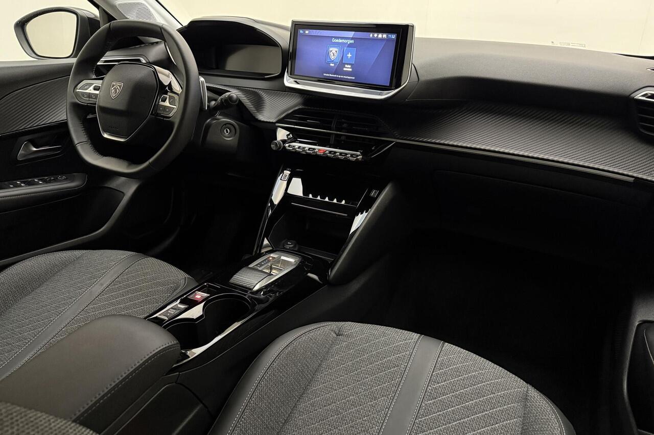 Peugeot 208 Hybrid 100pk Automaat Allure | Achteruitrijcamera | Navigatie | Stoelverwarming | Adaptieve Cruise Control | Luxe uitvoering!