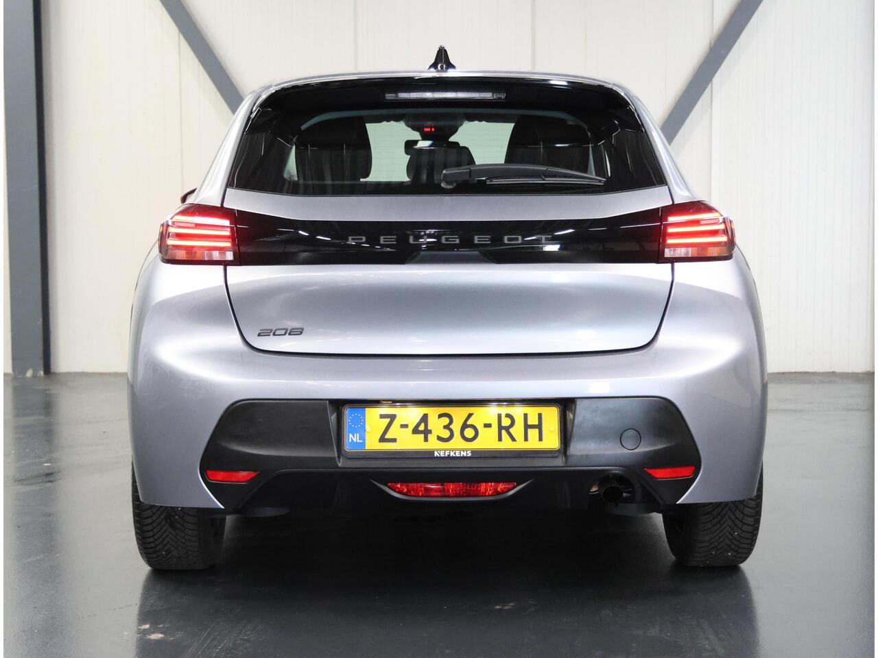 Peugeot 208 1.2 75PK Active | AppleCarplay/Android Auto | Airco | Navigatie | FULL LED | Lederen Stuurwiel | Cruise Control | DAB Radio | Isofix |