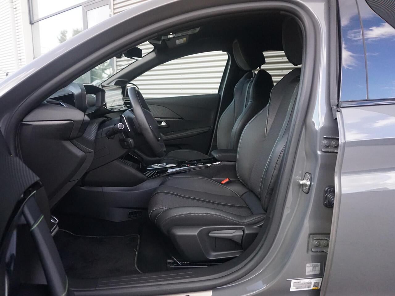 Peugeot 208 Hybrid 136 e-DCS6 GT