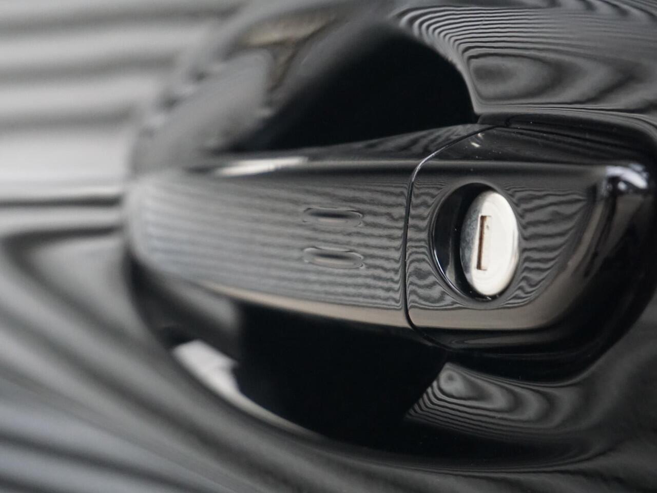 Peugeot 208 1.2 Hybrid 145 e-DCS6 GT