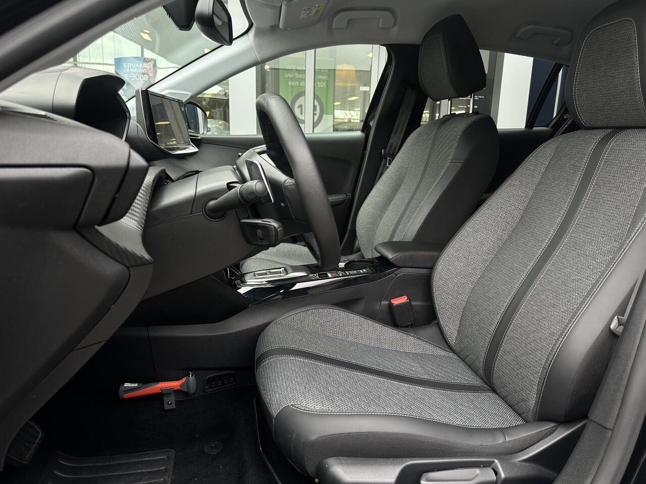 Peugeot 208 Hybrid 100pk e-DCS6 Allure | Adaptieve Cruise Control | Parkeercamera/-sensoren | Apple Carplay/Android Auto | Full LED | Navigatie | DAB | Climate Control |