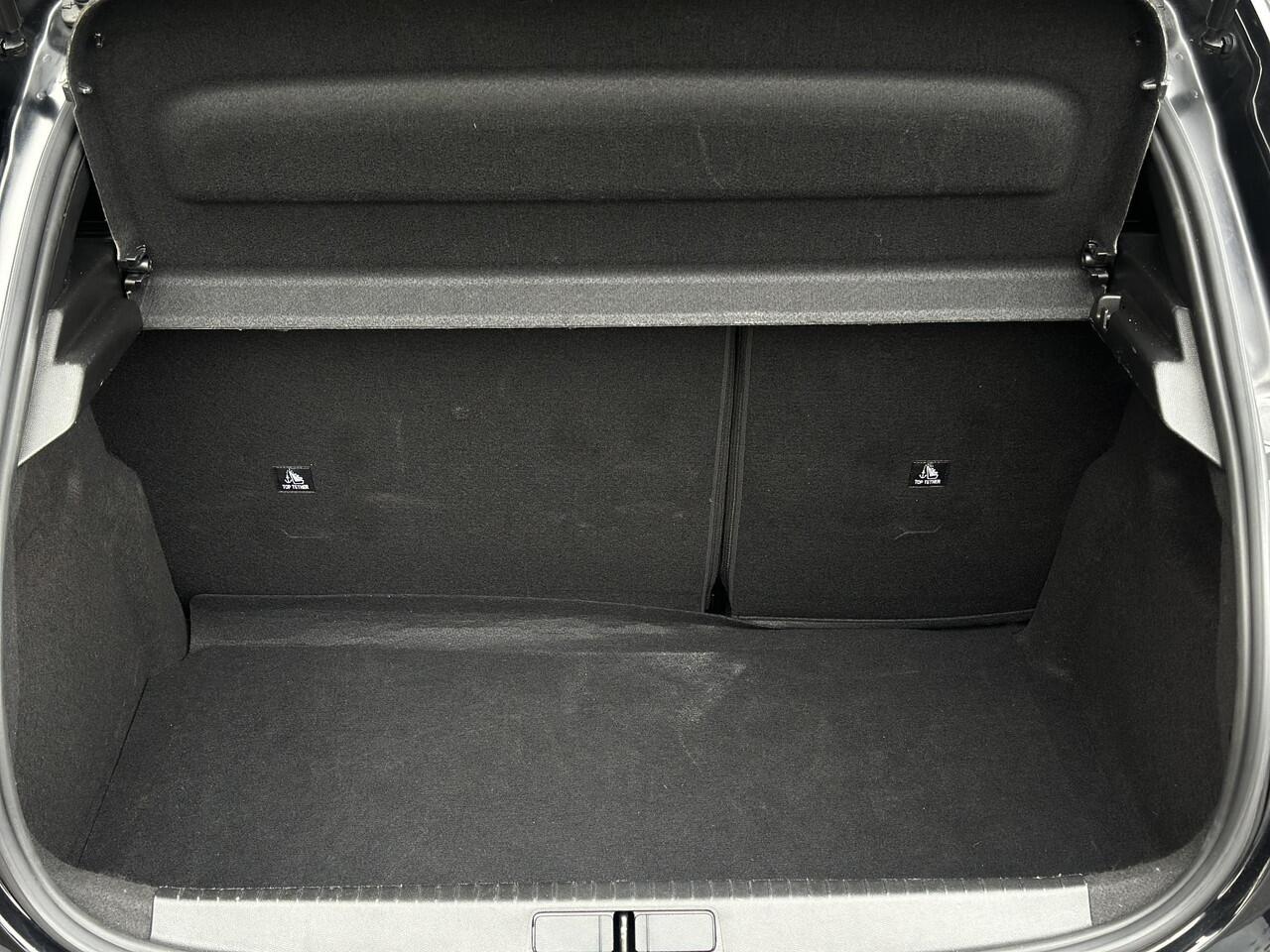 Peugeot 208 Hybrid 100pk e-DCS6 Allure | Adaptieve Cruise Control | Parkeercamera/-sensoren | Apple Carplay/Android Auto | Full LED | Navigatie | DAB | Climate Control |