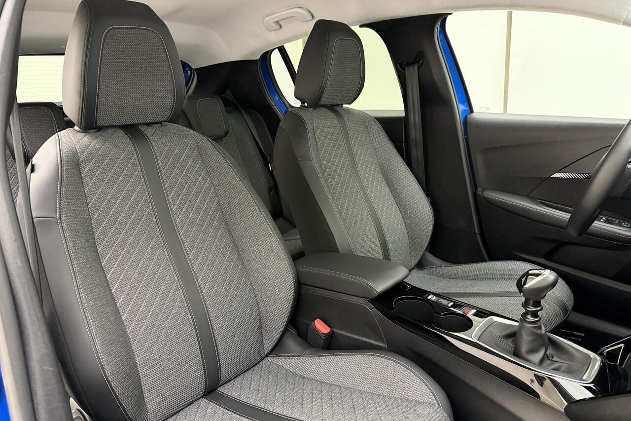 Peugeot 208 1.2 PureTech Allure 100 PK | Handgeschakeld | Camera | Mirror Screen | Navigatie | Airco | Cruise Control | Licht Metalen Velgen | 1e eigenaar | Dealer onderhouden