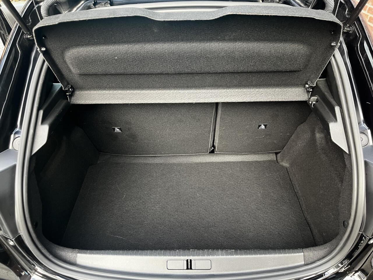 Peugeot 208 Active 1.2 75pk | STOELVERW. | PARKEERHULP | APPLE CARPLAY / ANDROID AUTO | DAB+ | LED | CRUISE CONTROL | AIRCO