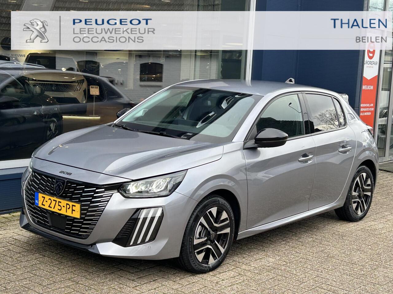 Peugeot 208 1.2 Hybrid 110 PK Automaat Allure | Navigatie | Camera | Climate Control | Adaptieve Cruise Control | LED Verlichting | Hybride Rijden met Automaat | 16" Lichtmetalen Velgen | Digitaal Dashboard | Parkeersensoren | Spoiler |
