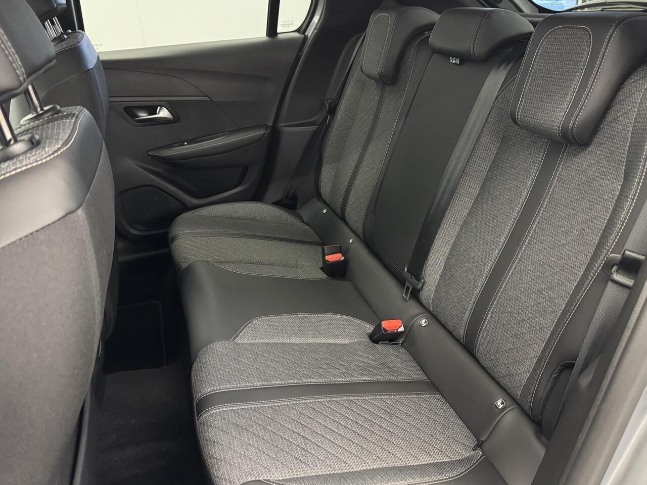 Peugeot 208 Hybrid 100 e-DCS6 Allure | NL Auto | Cruise Adaptief | Navi | Camera | Rijklaarprijs