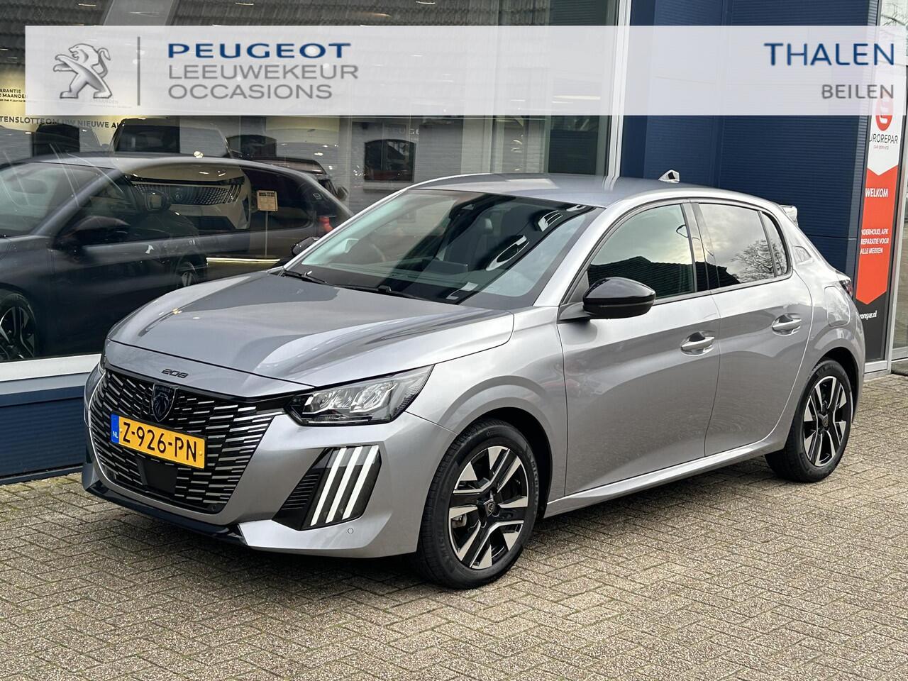 Peugeot 208 1.2 Hybrid 110 PK Automaat Allure | Navigatie | Camera | Climate Control | Adaptieve Cruise Control | LED Verlichting | Hybride Rijden met Automaat | 16" Lichtmetalen Velgen | Digitaal Dashboard | Parkeersensoren | Spoiler |