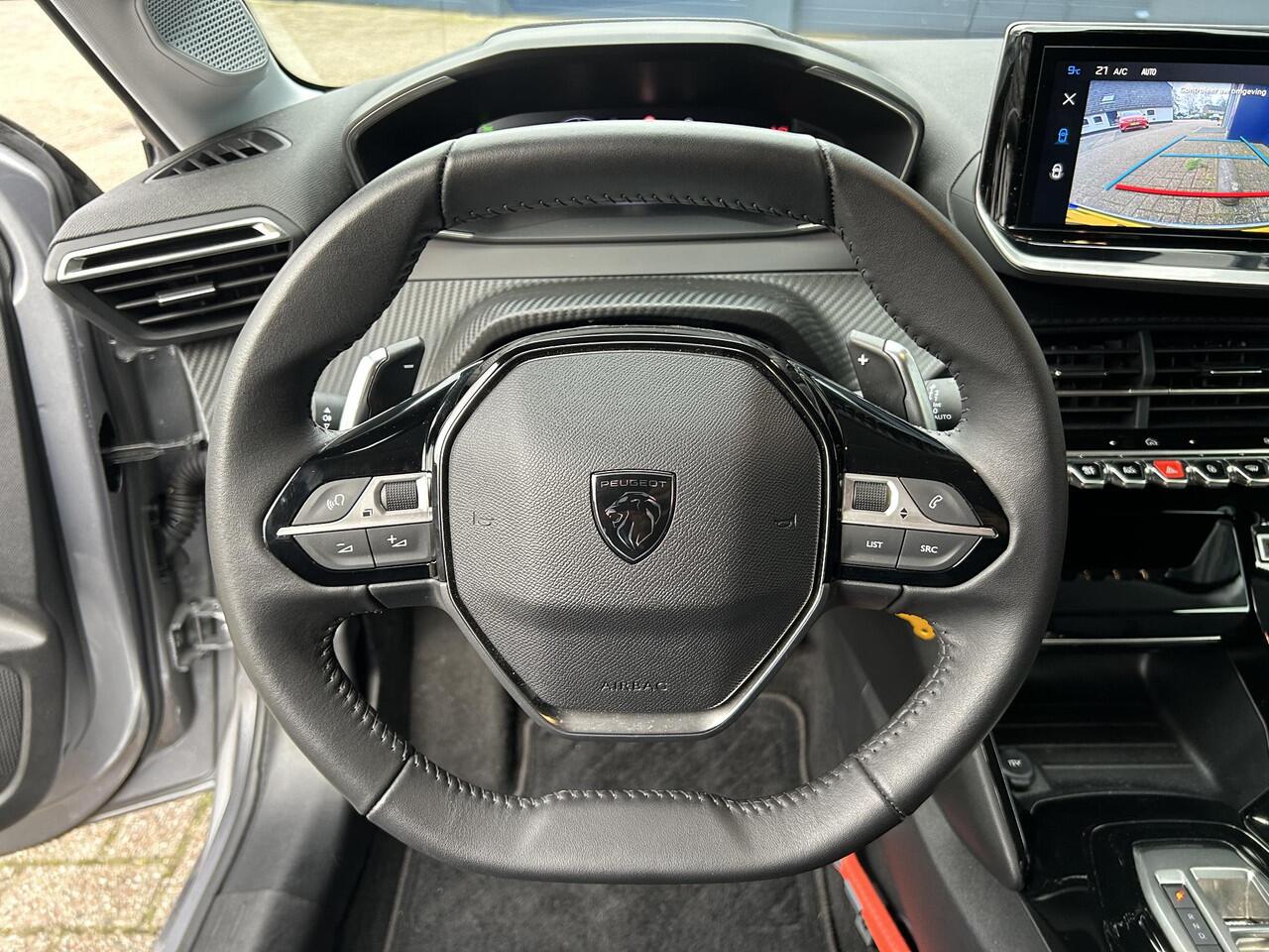 Peugeot 208 1.2 Hybrid 110 PK Automaat Allure | Navigatie | Camera | Climate Control | Adaptieve Cruise Control | LED Verlichting | Hybride Rijden met Automaat | 16" Lichtmetalen Velgen | Digitaal Dashboard | Parkeersensoren | Spoiler |