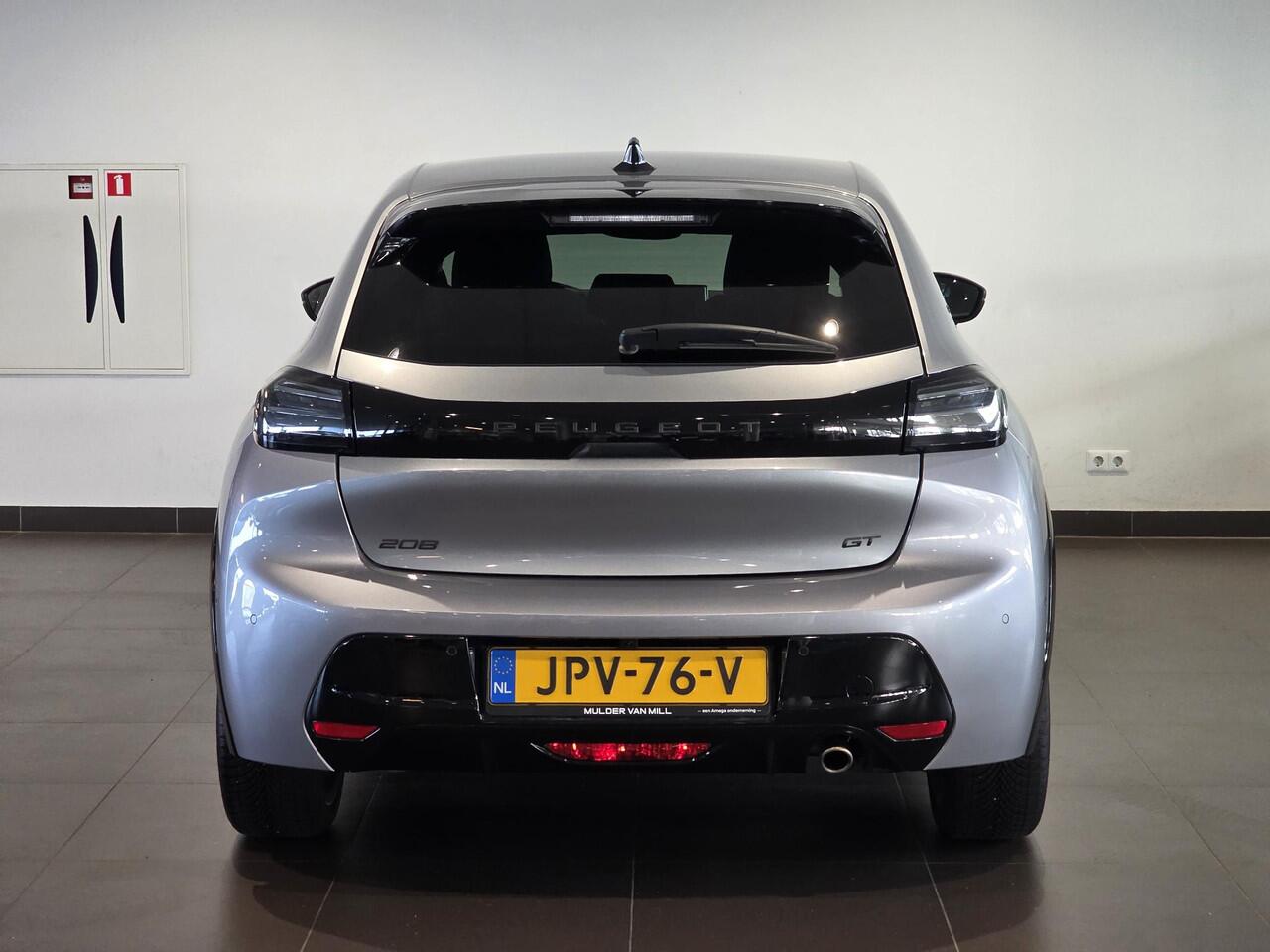 Peugeot 208 GT 1.2 Turbo 100pk H6 | ADAPTIVE CRUISE | 360° CAMERA | KEYLESS ENTRY | DODEHOEKBEW. | DRAADLOOS APPLE CARPLAY / ANDROID AUTO | CLIMA | ALL-SEASONBANDEN |