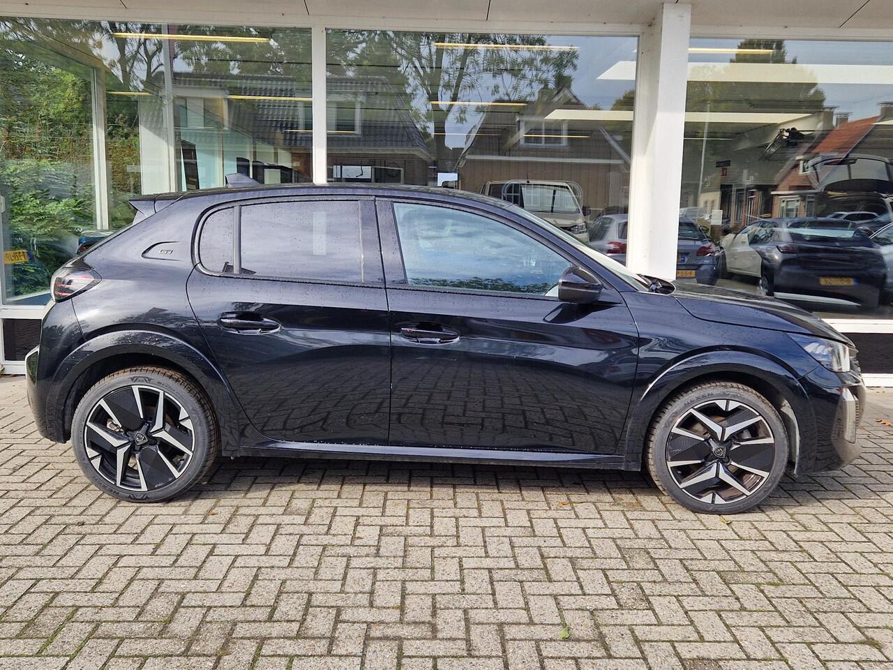 Peugeot 208 1.2T 100pk GT | Navigatie | Climate & Cruise Control | Parkeersensoren met Camera | AppleCarPlay/AndroidAuto |