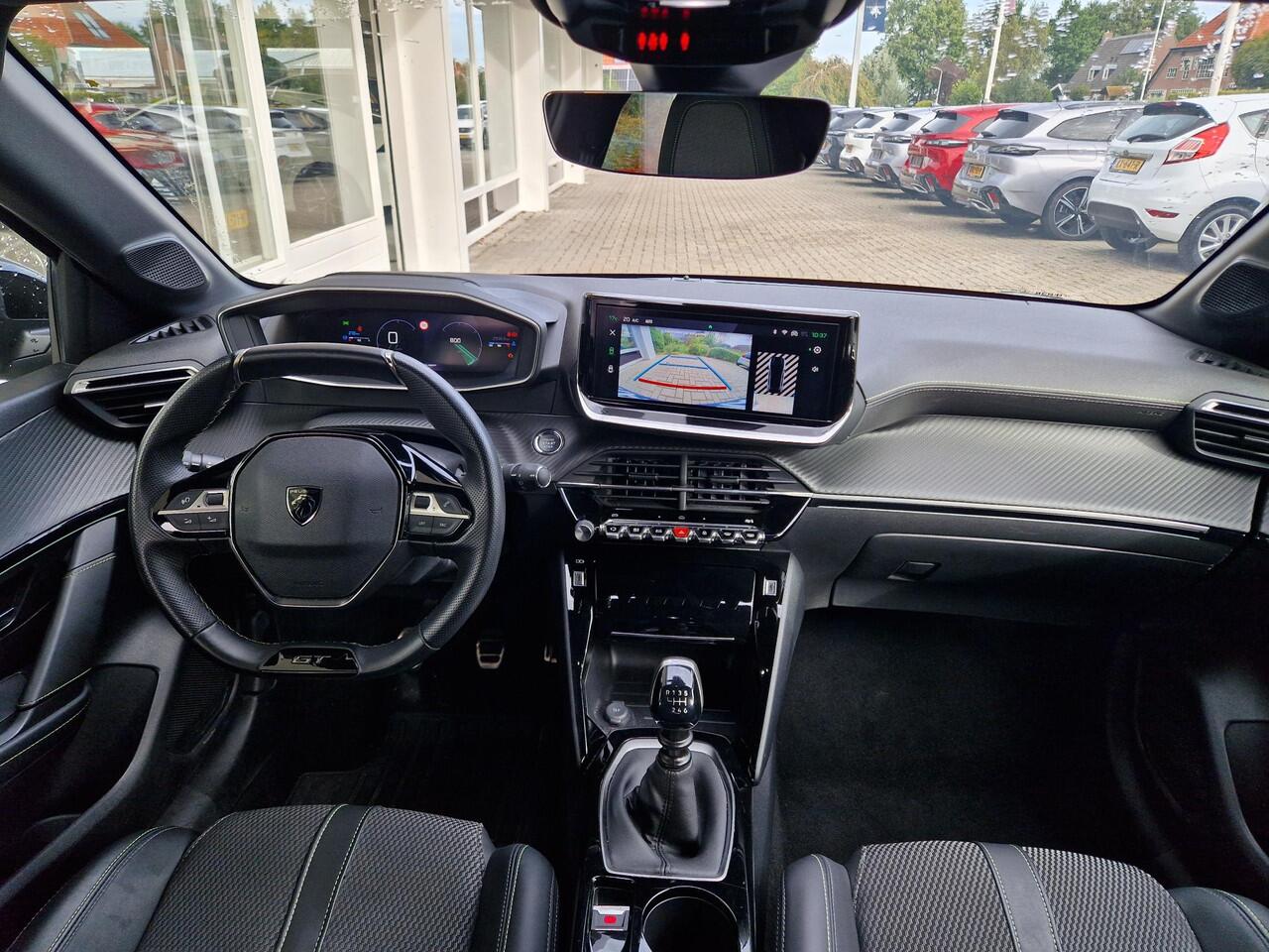 Peugeot 208 1.2T 100pk GT | Navigatie | Climate & Cruise Control | Parkeersensoren met Camera | AppleCarPlay/AndroidAuto |