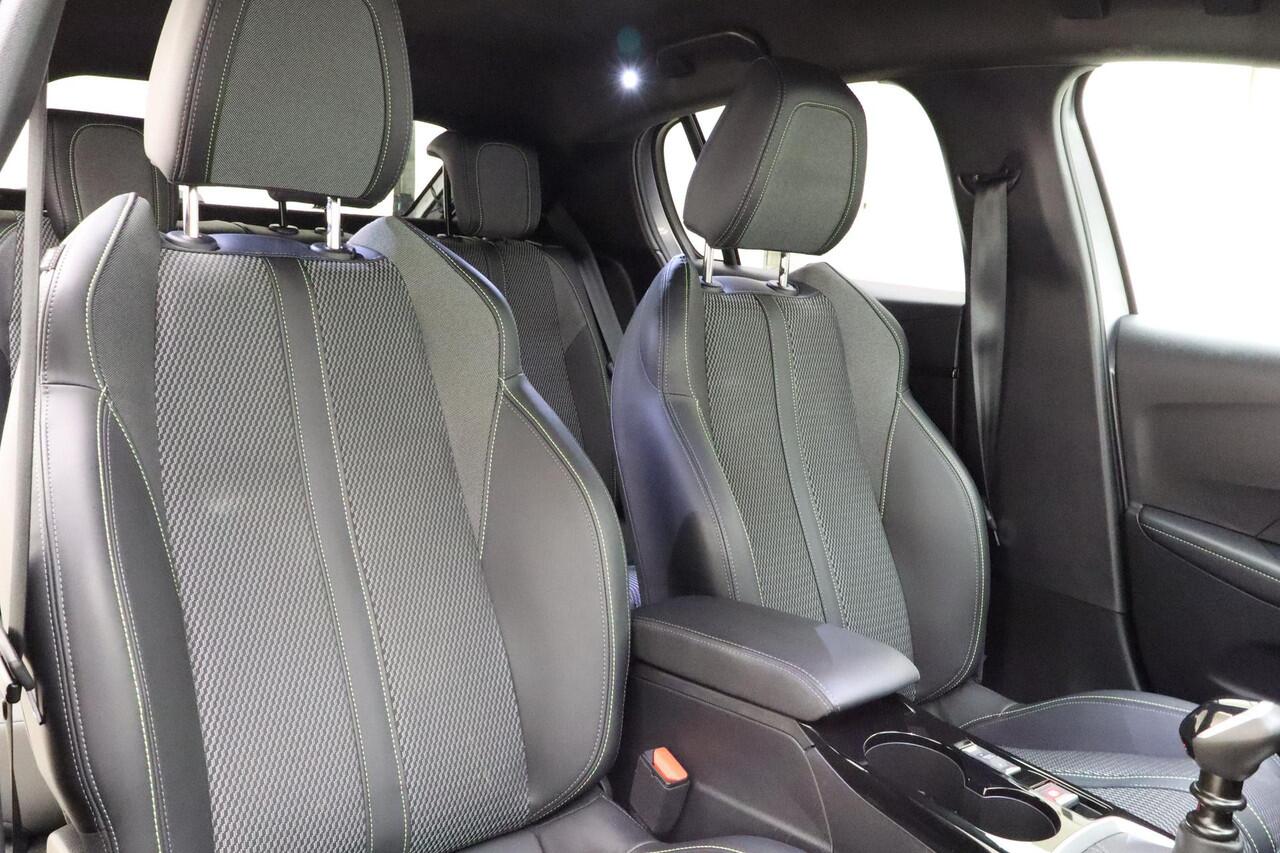 Peugeot 208 1.2T 100pk GT | Navigatie | Climate & Cruise Control | 3D-Cockpit | PDC met Camera |