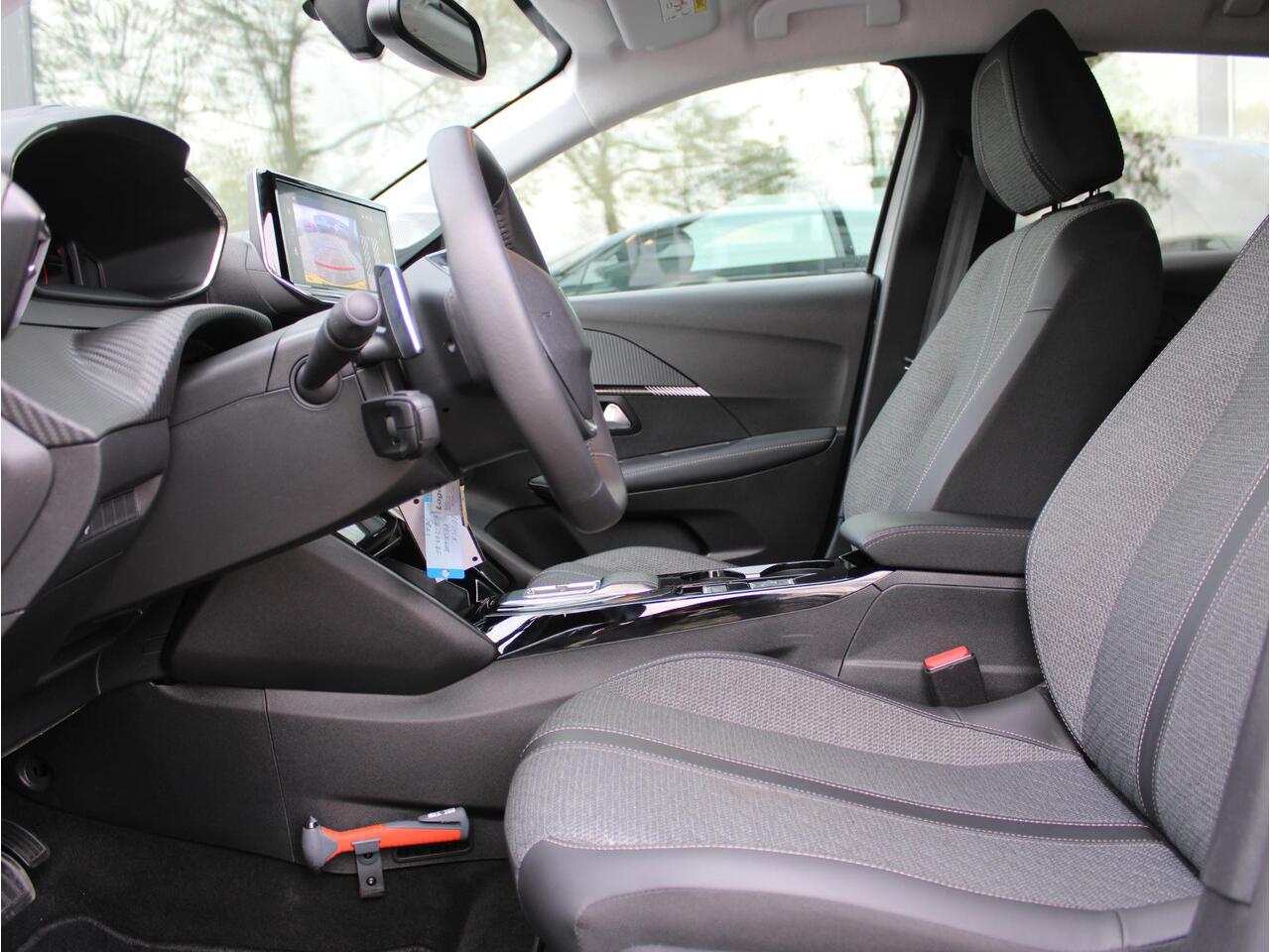 Peugeot 208 Hybrid 100 e-DCS6 Allure Automaat | Navi / Camera / Climate