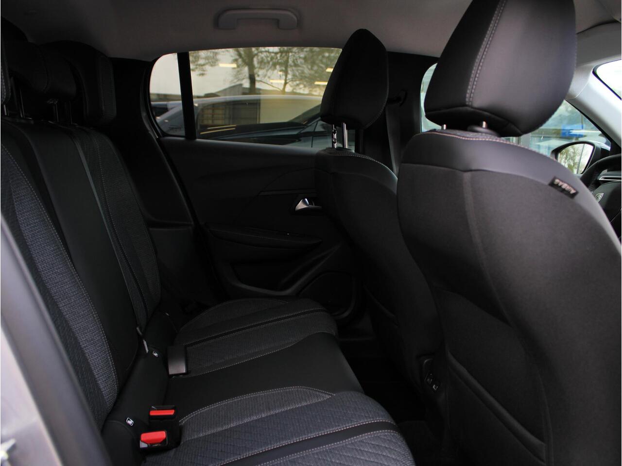 Peugeot 208 Hybrid 100 e-DCS6 Allure Automaat | Navi / Camera / Climate