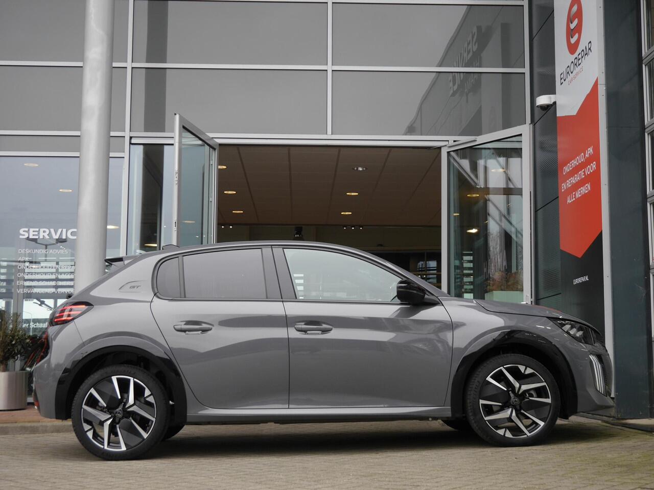 Peugeot 208 1.2 PureTech 100 GT | Keyless entry en start | Lichtmetalen velgen | Dodehoekdetectie | Navigatie | Camera voor en achter | Draadloze telefoonoplader