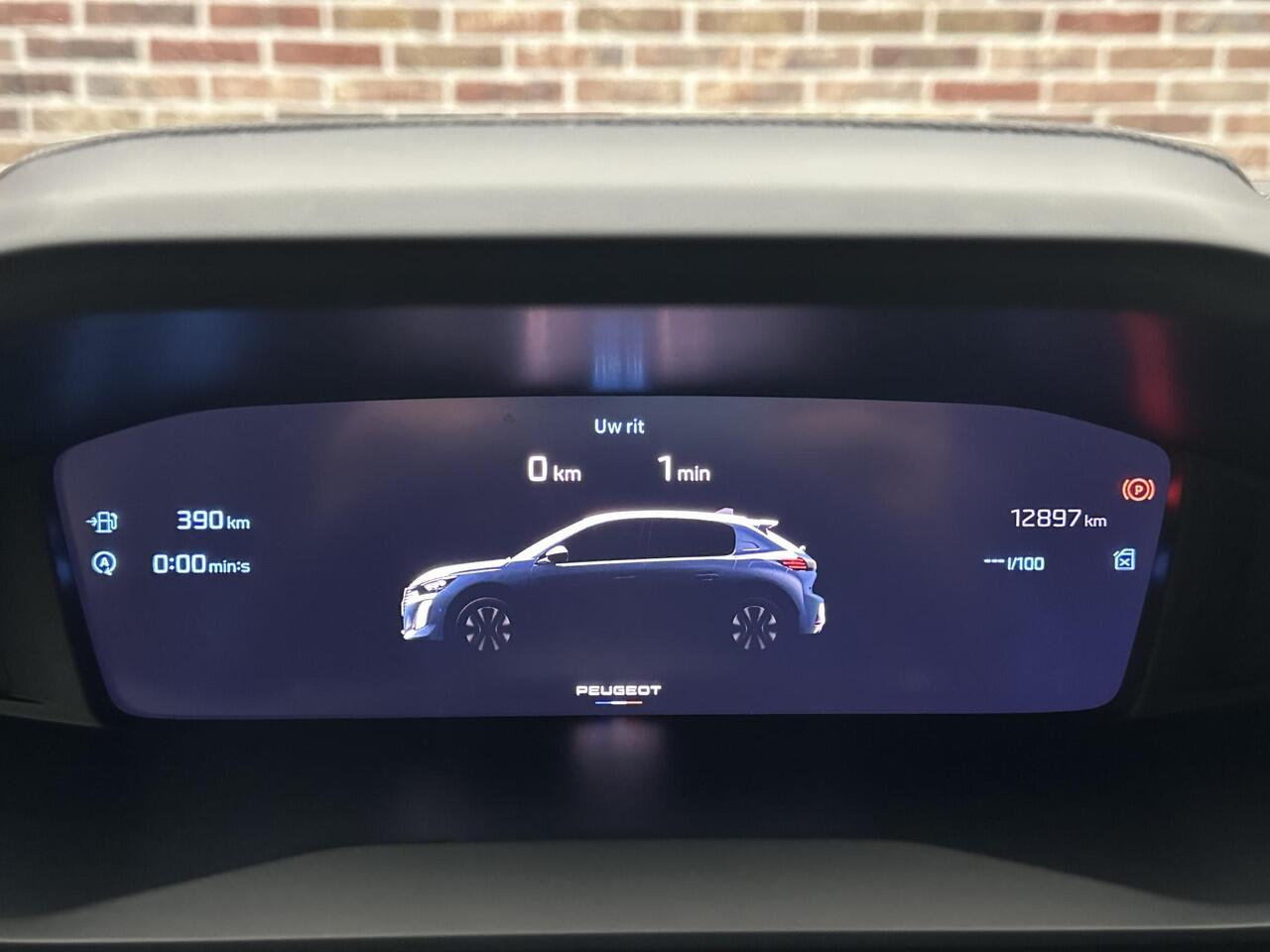 Peugeot 208 1.2 Navi AppleCarplay Cruise Automaat