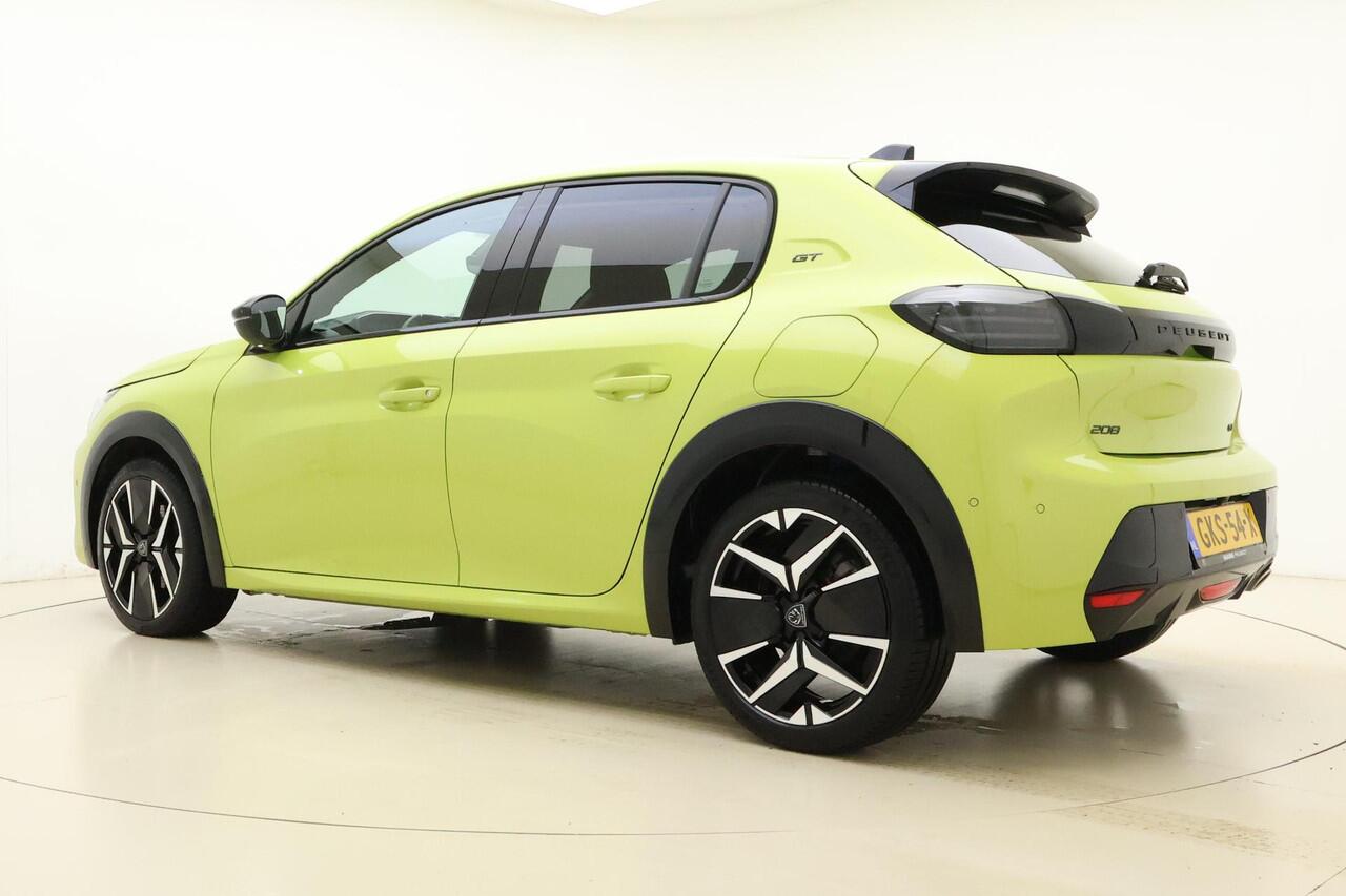 Peugeot 208 1.2 PureTech 100 GT | Apple carplay/Android auto | Achteruitrijcamera + frontcamera | Navigatie | Panoramadak | Stoelverwarming | Keyless entry+start |