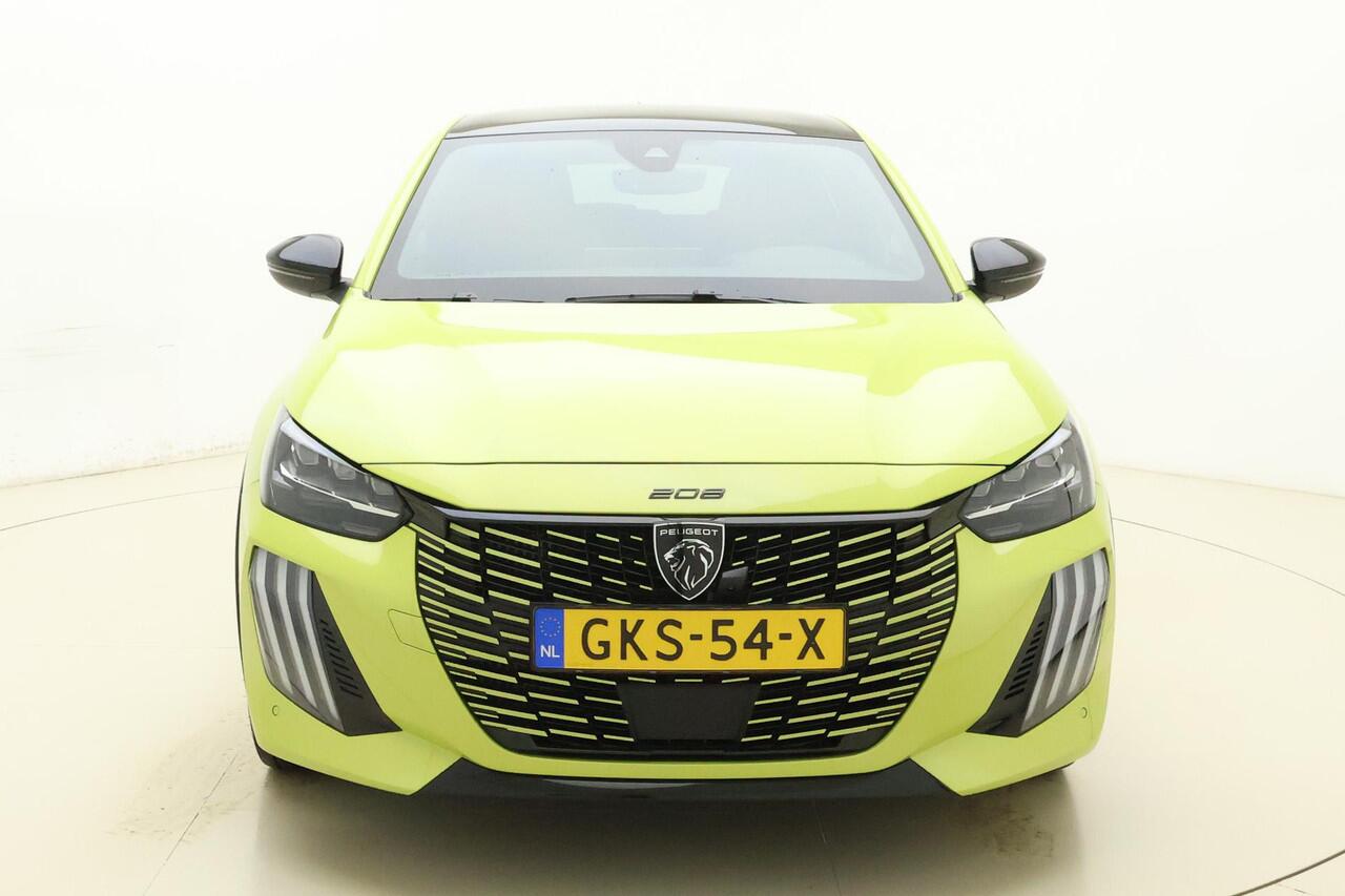 Peugeot 208 1.2 PureTech 100 GT | Apple carplay/Android auto | Achteruitrijcamera + frontcamera | Navigatie | Panoramadak | Stoelverwarming | Keyless entry+start |