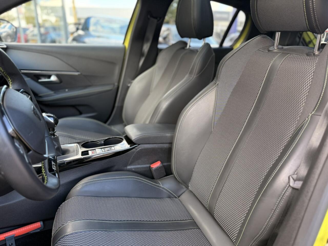 Peugeot 208 1.2 PT 100PK GT | Pano | Keyless | Navi | Camera
