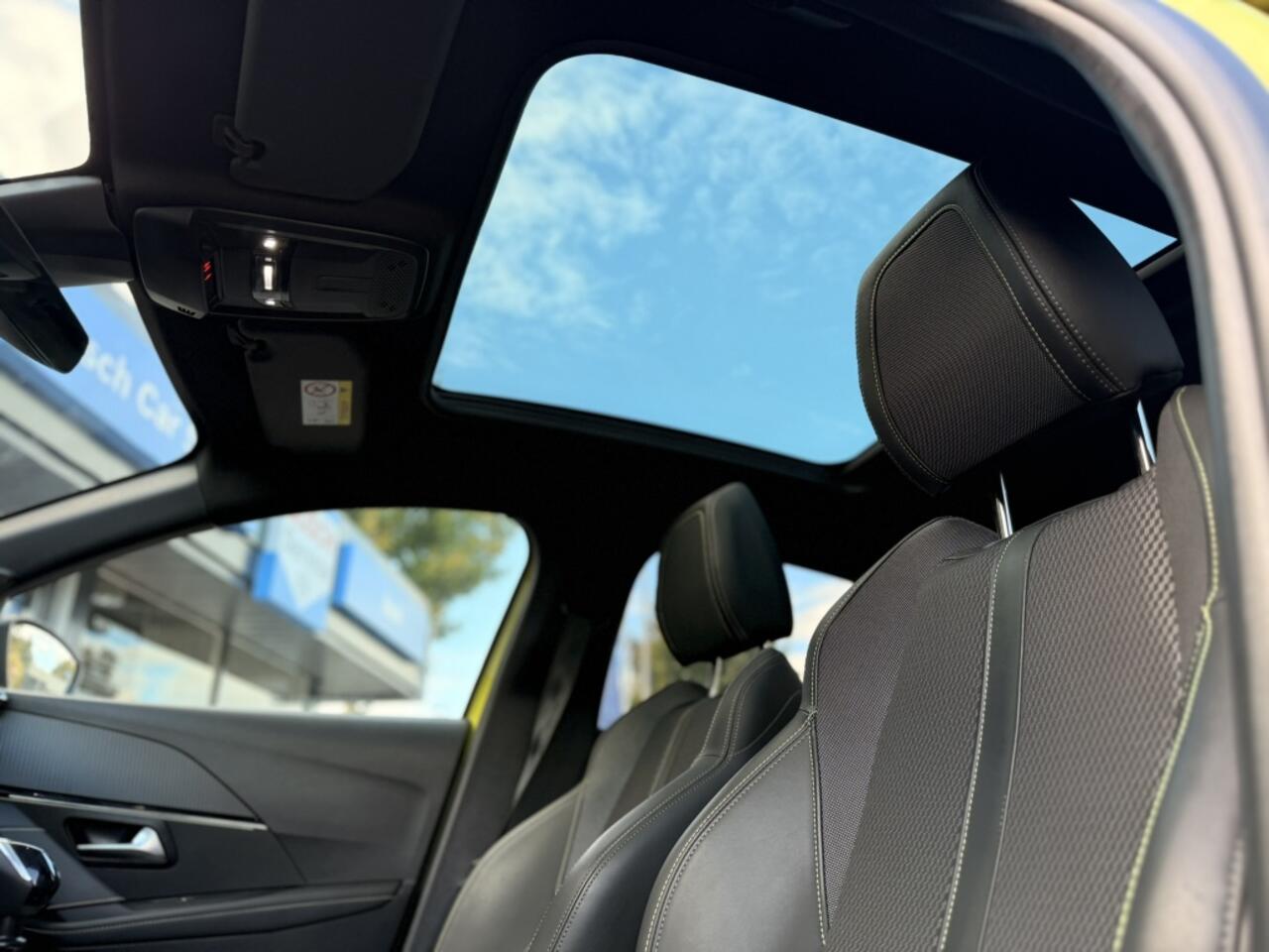 Peugeot 208 1.2 PT 100PK GT | Pano | Keyless | Navi | Camera
