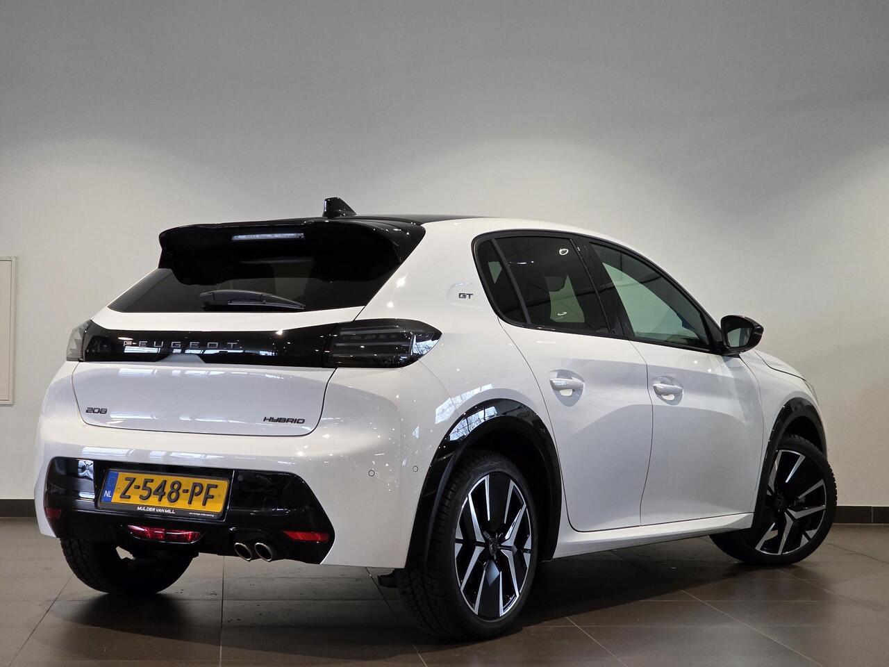 Peugeot 208 GT 1.2 Hybrid 145pk e-DCS6 | TWO-TONE! | ADAPTIVE CRUISE | 360° CAMERA | KEYLESS ENTRY | DODEHOEKBEW. | CLIMA | WINTER + ZOMERBANDEN SET | APPLE CARPLAY / ANDROID AUTO |