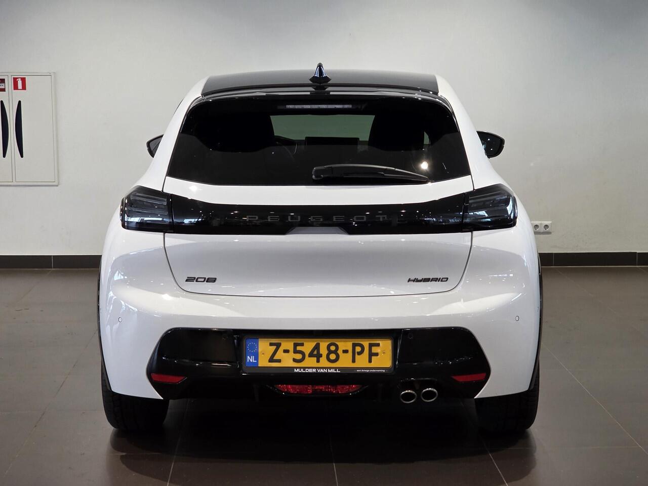 Peugeot 208 GT 1.2 Hybrid 145pk e-DCS6 | TWO-TONE! | ADAPTIVE CRUISE | 360° CAMERA | KEYLESS ENTRY | DODEHOEKBEW. | CLIMA | WINTER + ZOMERBANDEN SET | APPLE CARPLAY / ANDROID AUTO |