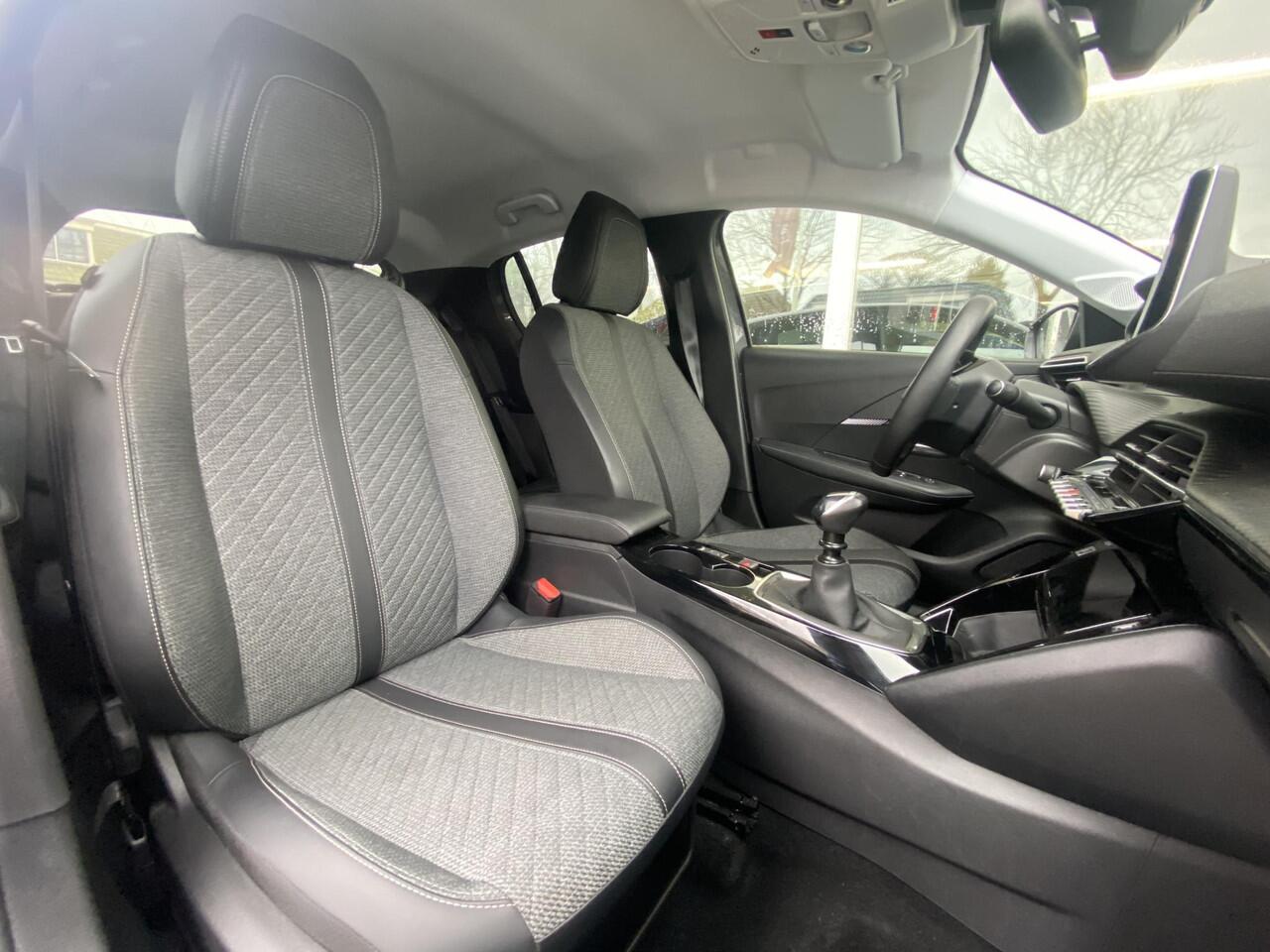 Peugeot 208 1.2T 100pk Allure | Navigatie | Climate & Cruise Control | AppleCarplay/AndroidAuto |