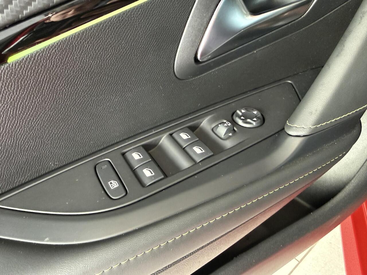 Peugeot 208 TURBO 100 GT 360 Camera