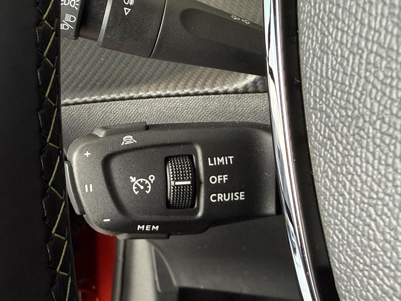 Peugeot 208 TURBO 100 GT 360 Camera