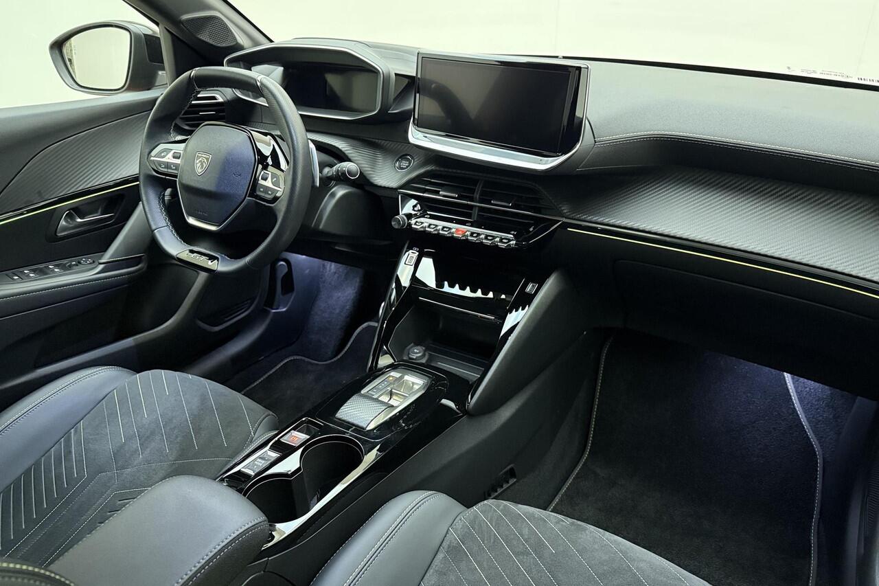 Peugeot 208 Hybrid 100 e-DCS6 GT Automaat | Leer/alcantara | Stoelverwarming | Navigatie |