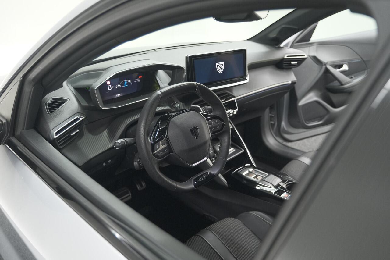 Peugeot 208 Hybrid 136 e-DCS6 GT Camera | Apple Carplay & Android Auto | Parkeersensoren