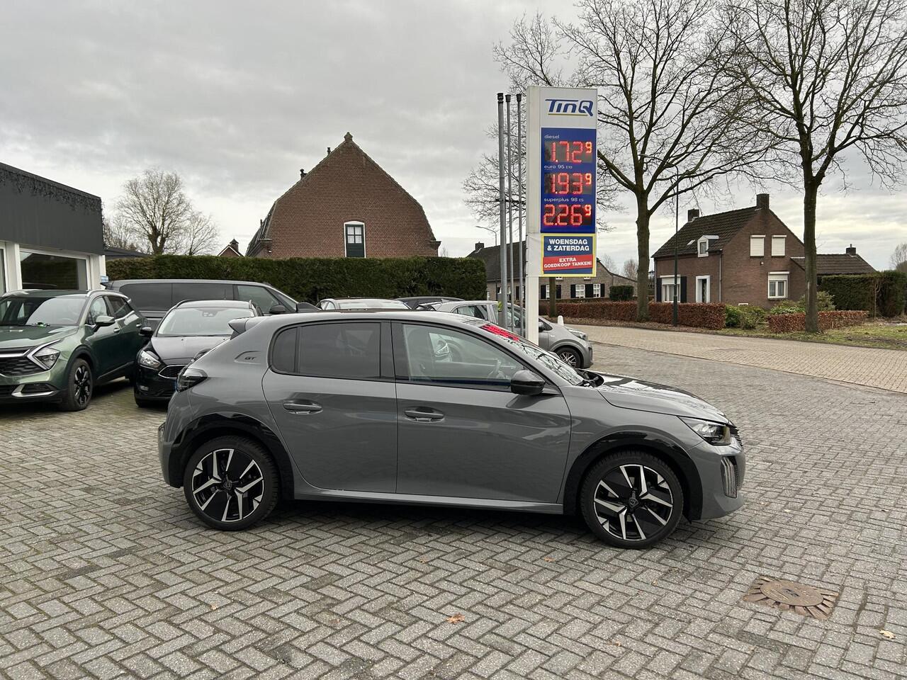 Peugeot 208 1.2 PureTech 100 GT