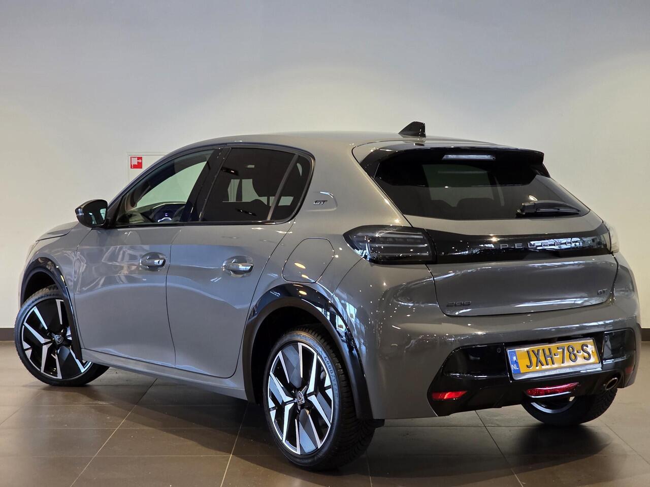 Peugeot 208 GT 1.2 Turbo 100pk | NAVI | DODEHOEKBEW. | ADAPTIVE CRUISE | 360° CAMERA | KEYLESS ENTRY | DRAADLOOS APPLE CARPLAY / ANDROID AUTO | CLIMA |