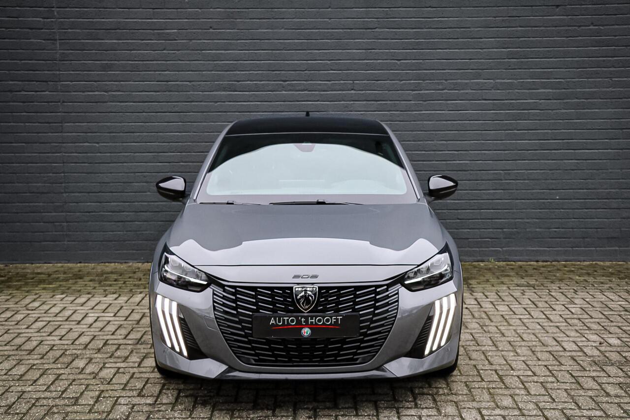 Peugeot 208 Hybrid 136 e-DCS6 GT Peugeot 208 1.2 Hybrid 145e GT PANORAMADAK/ CAMERA